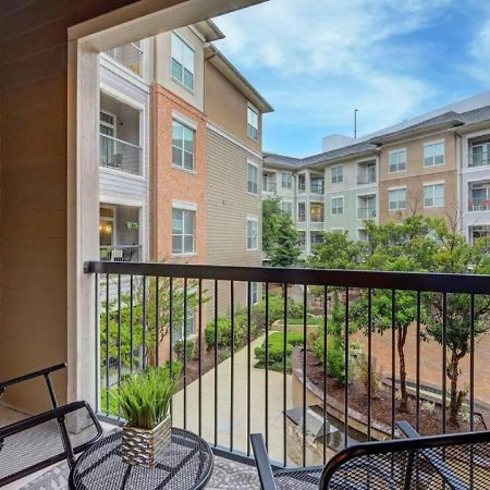 יוסטון Inviting 2Br - Gym, Pool, Biz Center & Free Parking! Walk 2 Nrg Stadium! Near Med Ctr, Galleria, & Rice Village מראה חיצוני תמונה
