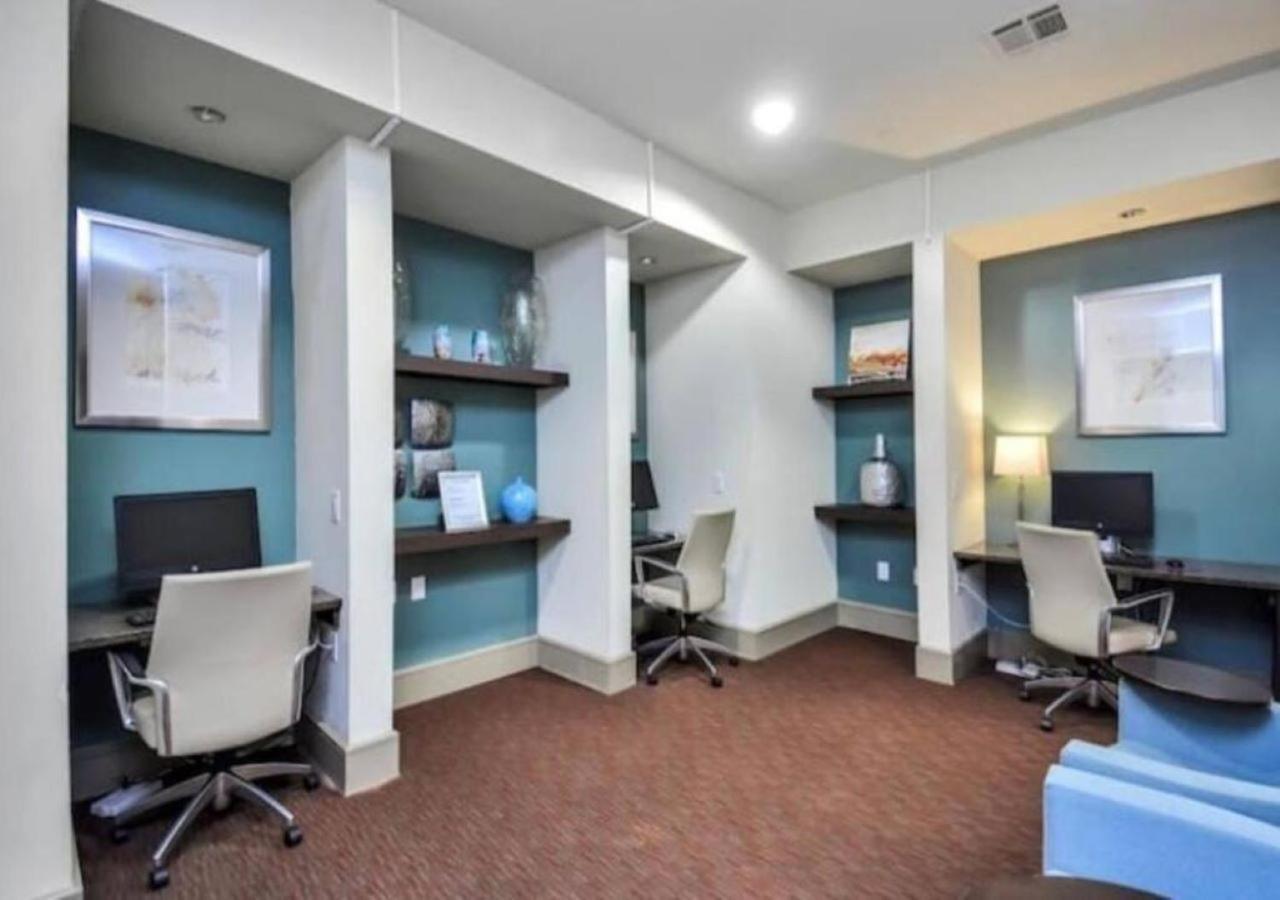 יוסטון Inviting 2Br - Gym, Pool, Biz Center & Free Parking! Walk 2 Nrg Stadium! Near Med Ctr, Galleria, & Rice Village מראה חיצוני תמונה