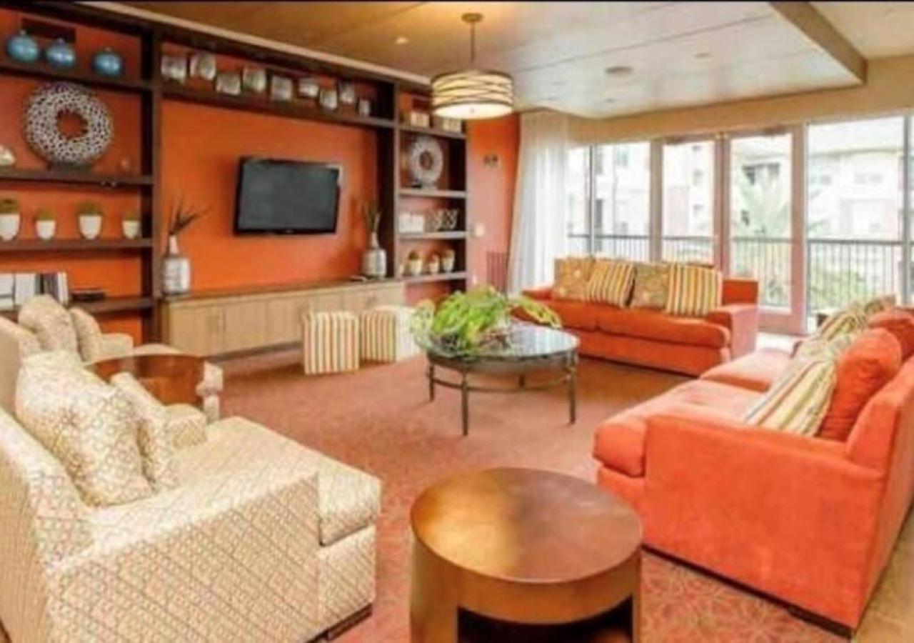 יוסטון Inviting 2Br - Gym, Pool, Biz Center & Free Parking! Walk 2 Nrg Stadium! Near Med Ctr, Galleria, & Rice Village מראה חיצוני תמונה