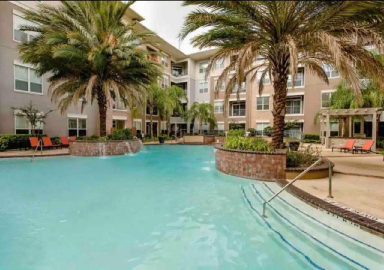 יוסטון Inviting 2Br - Gym, Pool, Biz Center & Free Parking! Walk 2 Nrg Stadium! Near Med Ctr, Galleria, & Rice Village מראה חיצוני תמונה