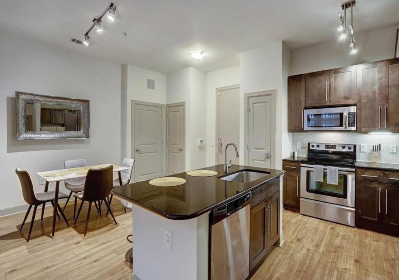 יוסטון Inviting 2Br - Gym, Pool, Biz Center & Free Parking! Walk 2 Nrg Stadium! Near Med Ctr, Galleria, & Rice Village מראה חיצוני תמונה