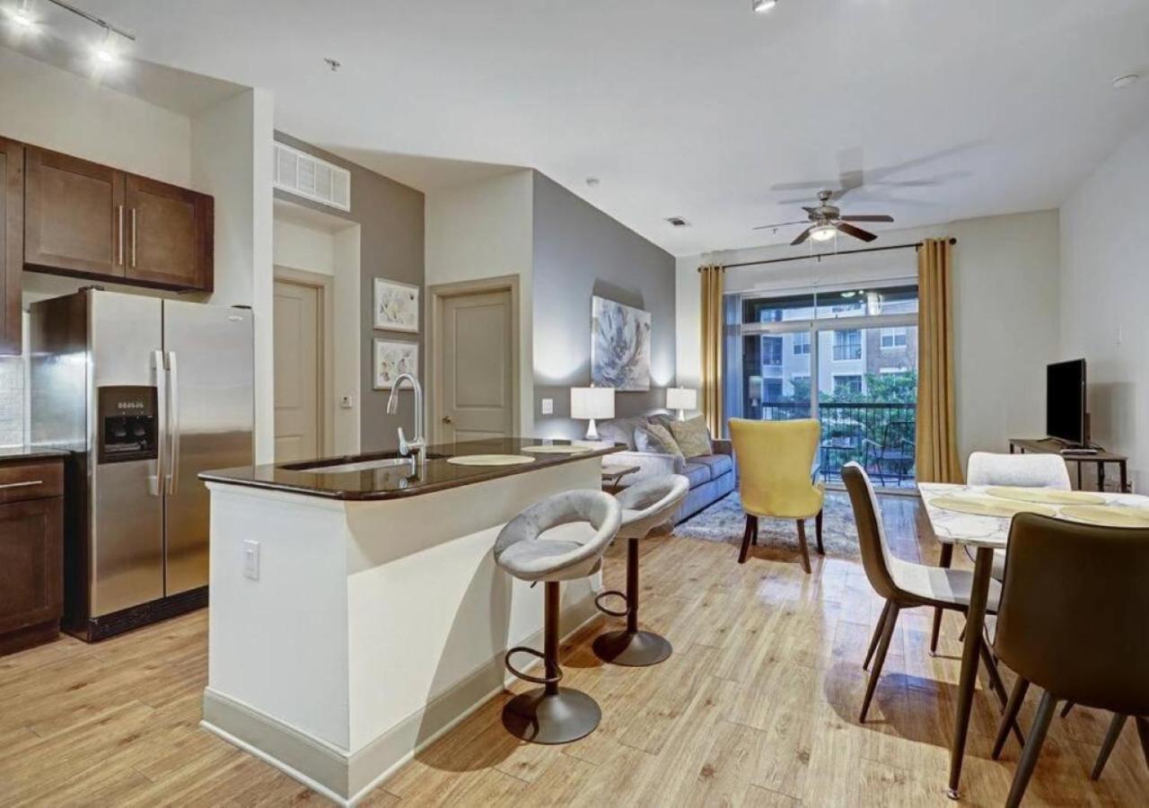 יוסטון Inviting 2Br - Gym, Pool, Biz Center & Free Parking! Walk 2 Nrg Stadium! Near Med Ctr, Galleria, & Rice Village מראה חיצוני תמונה